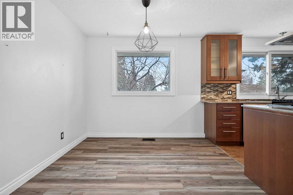 81 Westminster Drive SW, Calgary, Alberta  T3C 2T2 - Photo 8 - A2326612