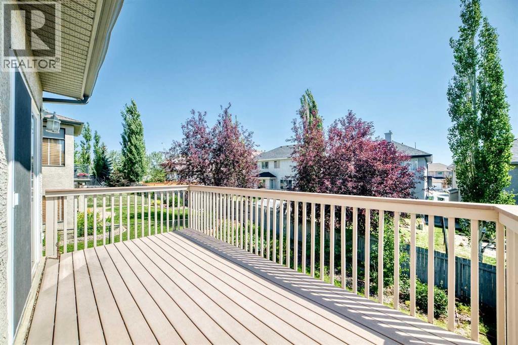 83 Edgeridge Close NW, Calgary, Alberta  T3A 6K5 - Photo 9 - A2327556