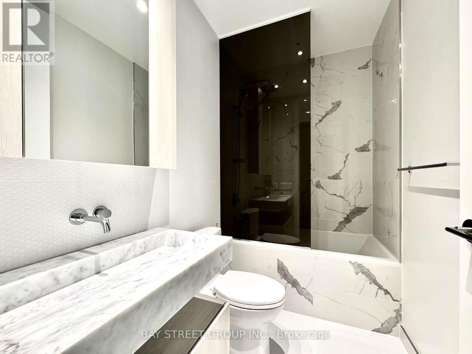 6006 - 11 Yorkville Avenue, Toronto, Ontario  M4W 0B7 - Photo 3 - C13629694