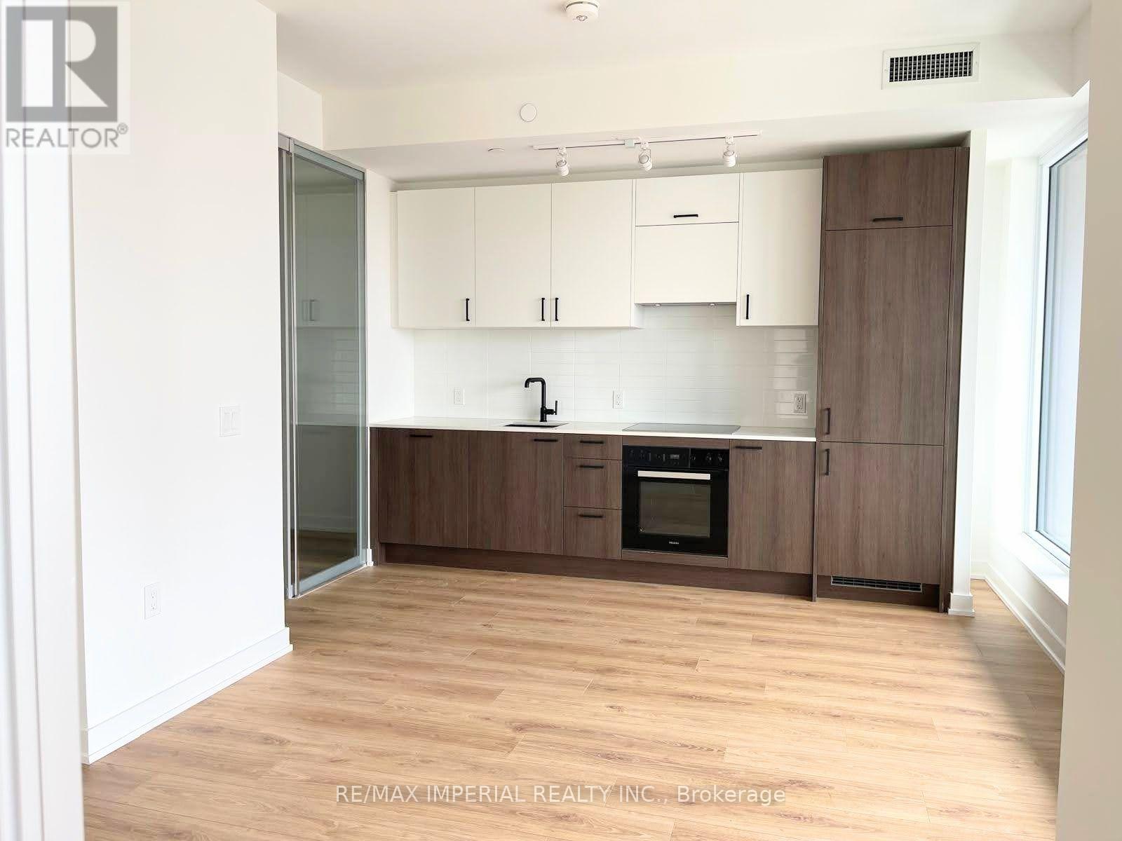 1815 - 1 Quarrington Lane, Toronto, Ontario  M3C 0S4 - Photo 9 - C13629706