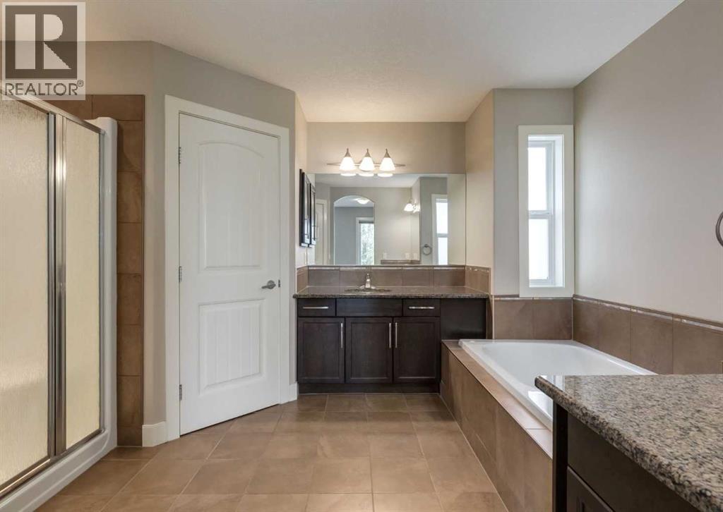 98 Royal Ridge Mount NW, Calgary, Alberta  T3G 5Z3 - Photo 22 - A2324032