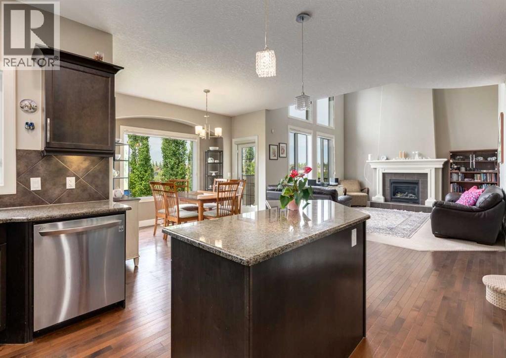 98 Royal Ridge Mount NW, Calgary, Alberta  T3G 5Z3 - Photo 11 - A2324032