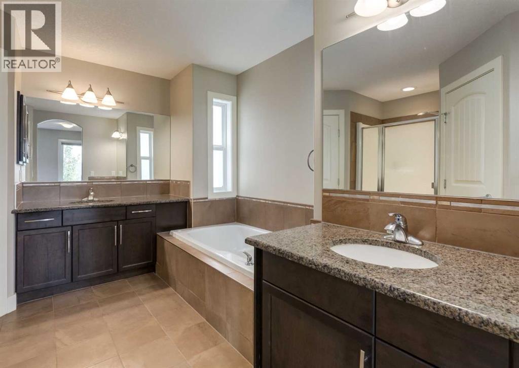 98 Royal Ridge Mount NW, Calgary, Alberta  T3G 5Z3 - Photo 21 - A2324032