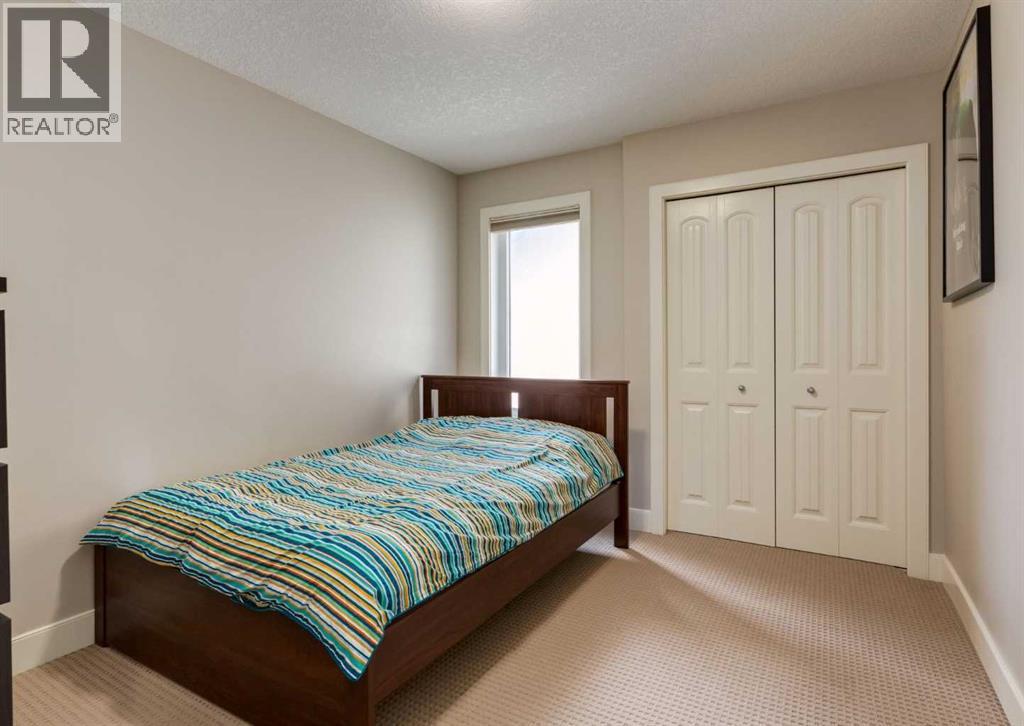 98 Royal Ridge Mount NW, Calgary, Alberta  T3G 5Z3 - Photo 28 - A2324032