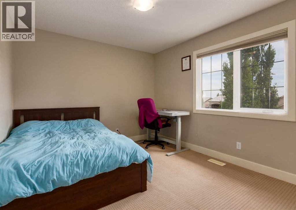 98 Royal Ridge Mount NW, Calgary, Alberta  T3G 5Z3 - Photo 25 - A2324032