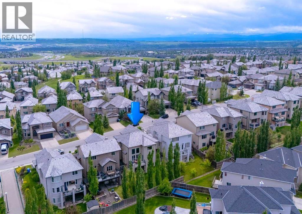98 Royal Ridge Mount NW, Calgary, Alberta  T3G 5Z3 - Photo 3 - A2324032