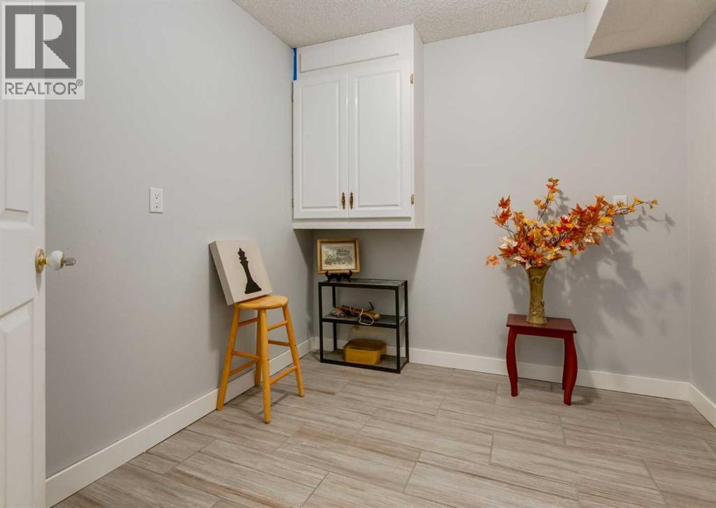 63 Arbour Lake Drive NW, Calgary, Alberta  T3G 4A2 - Photo 31 - A2330937