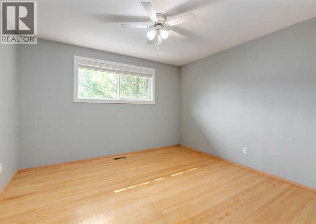 4220 Bowlen Street NW, Calgary, Alberta  T2L 1P9 - Photo 13 - A2331197
