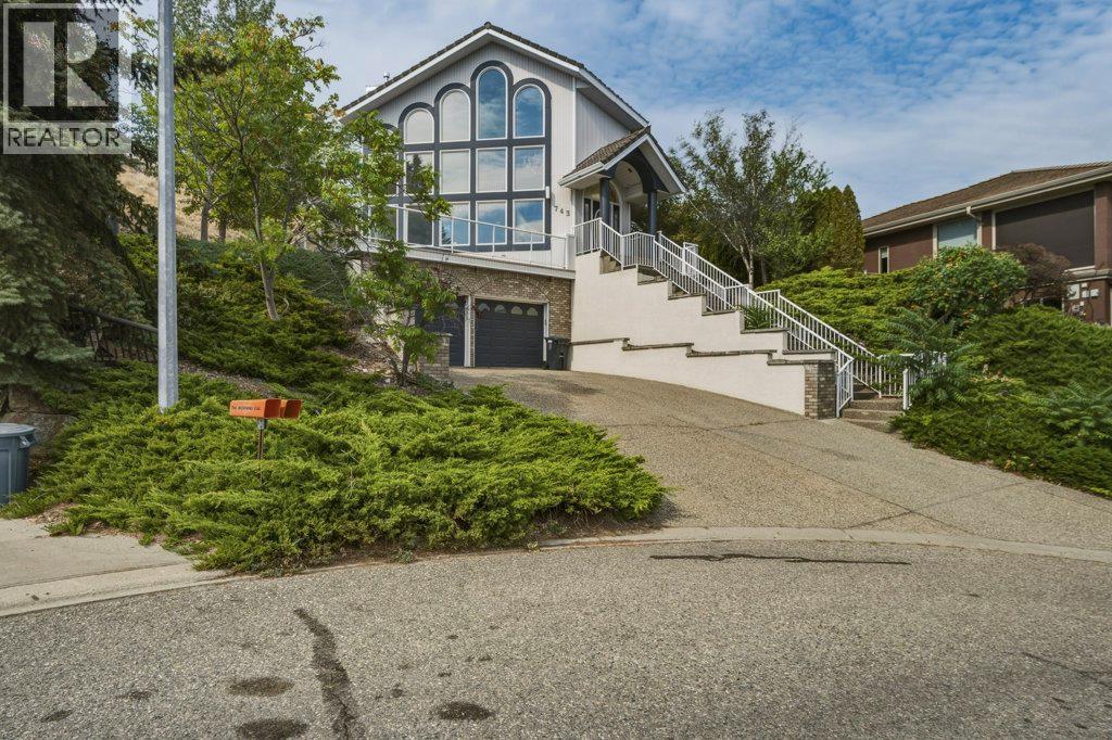 743 Mt. Thor Drive, Coldstream, British Columbia  V1B 2W1 - Photo 2 - 10395888