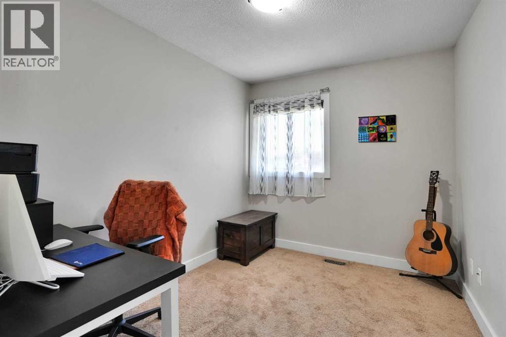 1015 Maitland Way NE, Calgary, Alberta  T2A 5K5 - Photo 17 - A2333023