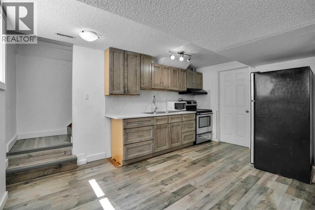 1015 Maitland Way NE, Calgary, Alberta  T2A 5K5 - Photo 32 - A2333023