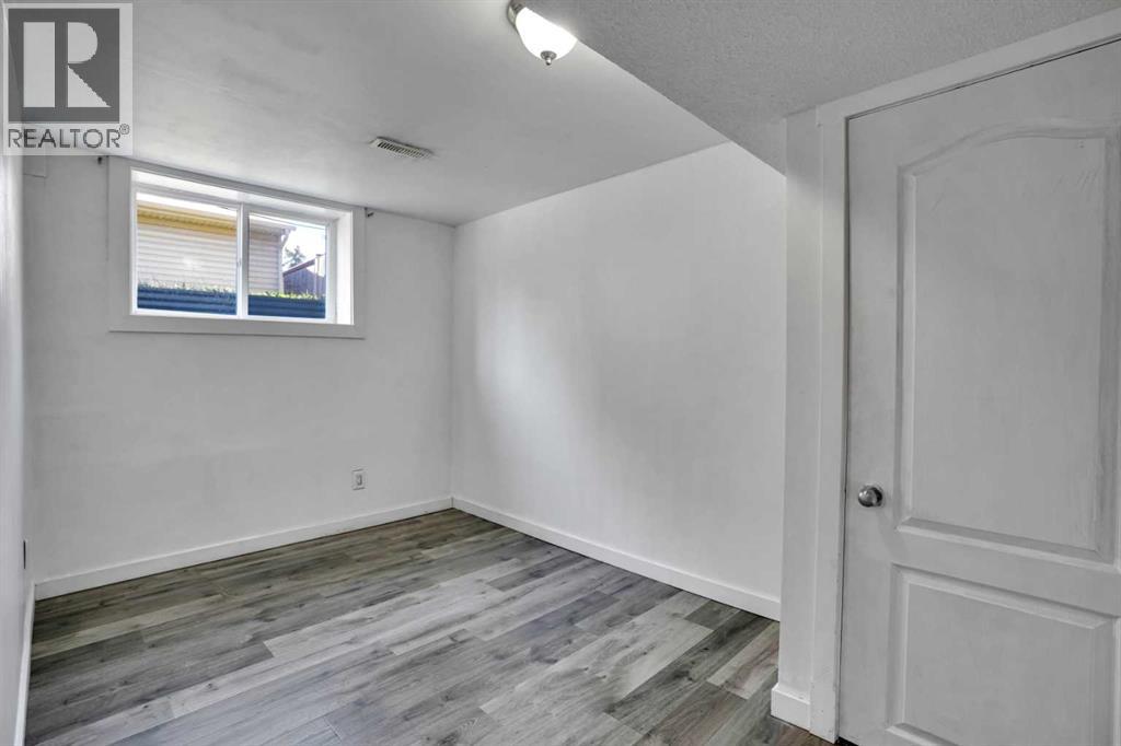 1015 Maitland Way NE, Calgary, Alberta  T2A 5K5 - Photo 39 - A2333023