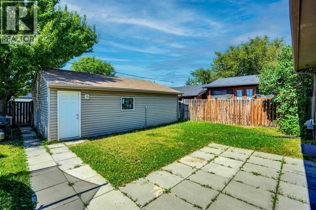 1015 Maitland Way NE, Calgary, Alberta  T2A 5K5 - Photo 45 - A2333023