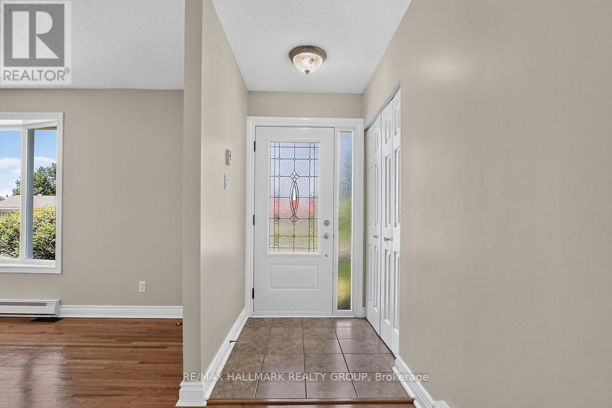 20 Cramer Drive, Ottawa, Ontario  K2H 5X5 - Photo 6 - X13629708