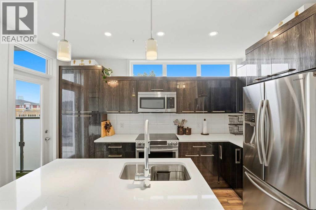 304, 317 22 Avenue SW, Calgary, Alberta