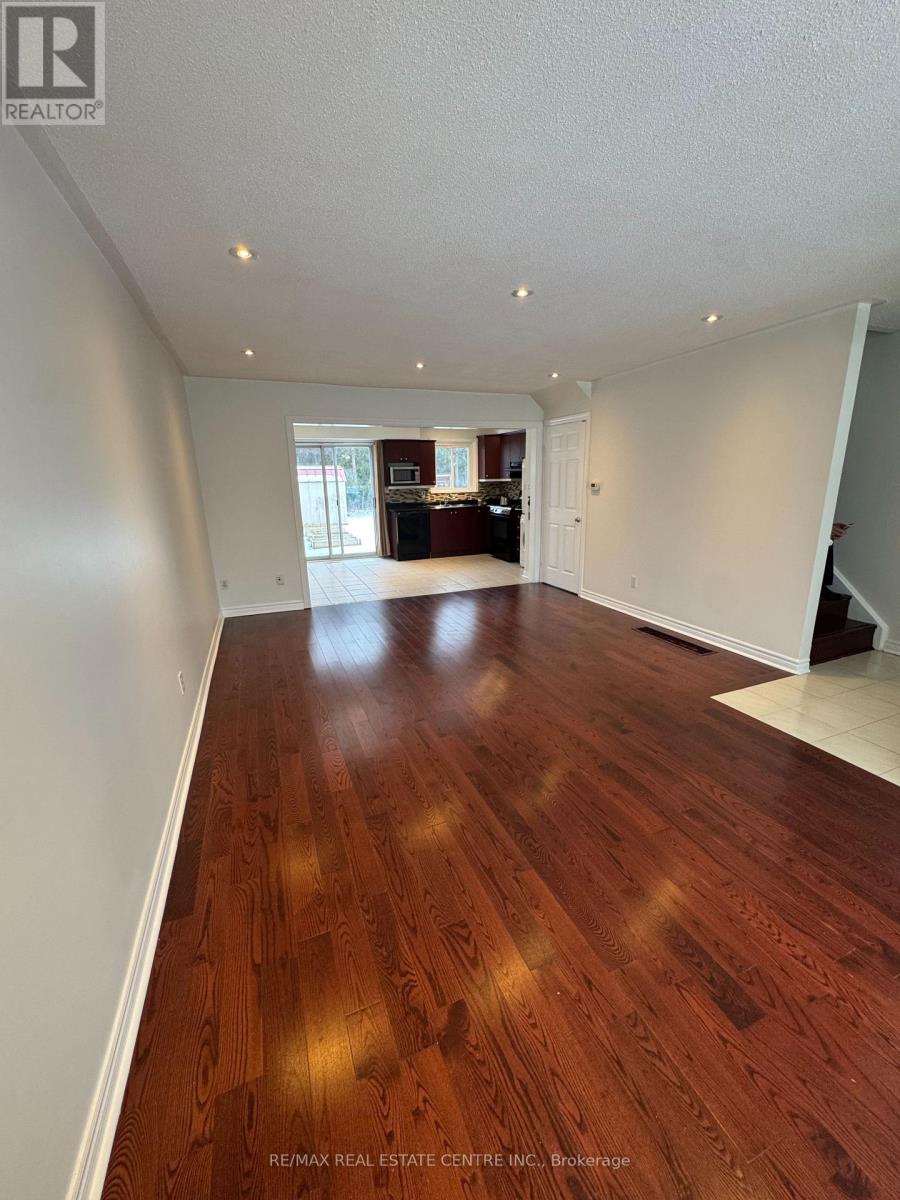 -Upper Level - 1025 Blairholm Avenue, Mississauga, Ontario  L5C 1G5 - Photo 5 - W13629712