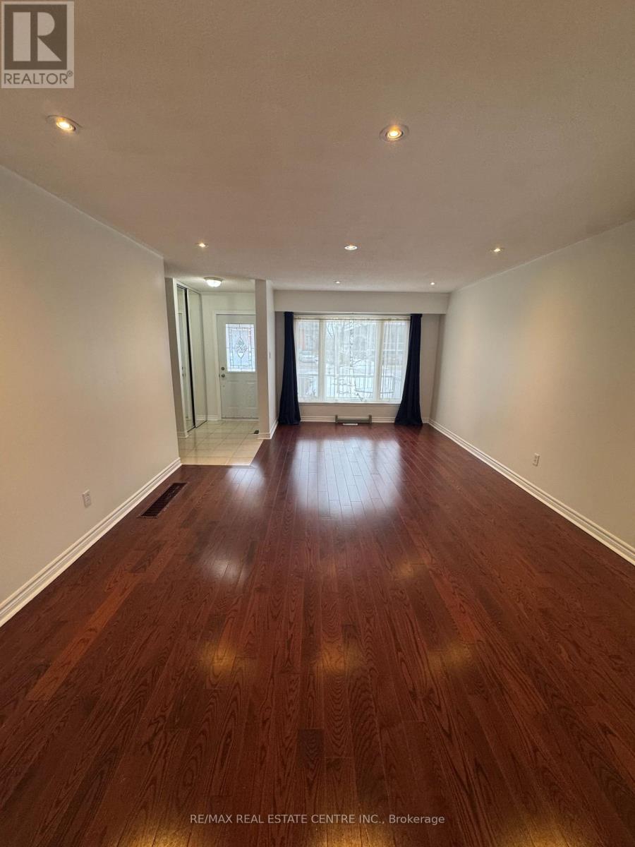 -Upper Level - 1025 Blairholm Avenue, Mississauga, Ontario  L5C 1G5 - Photo 9 - W13629712