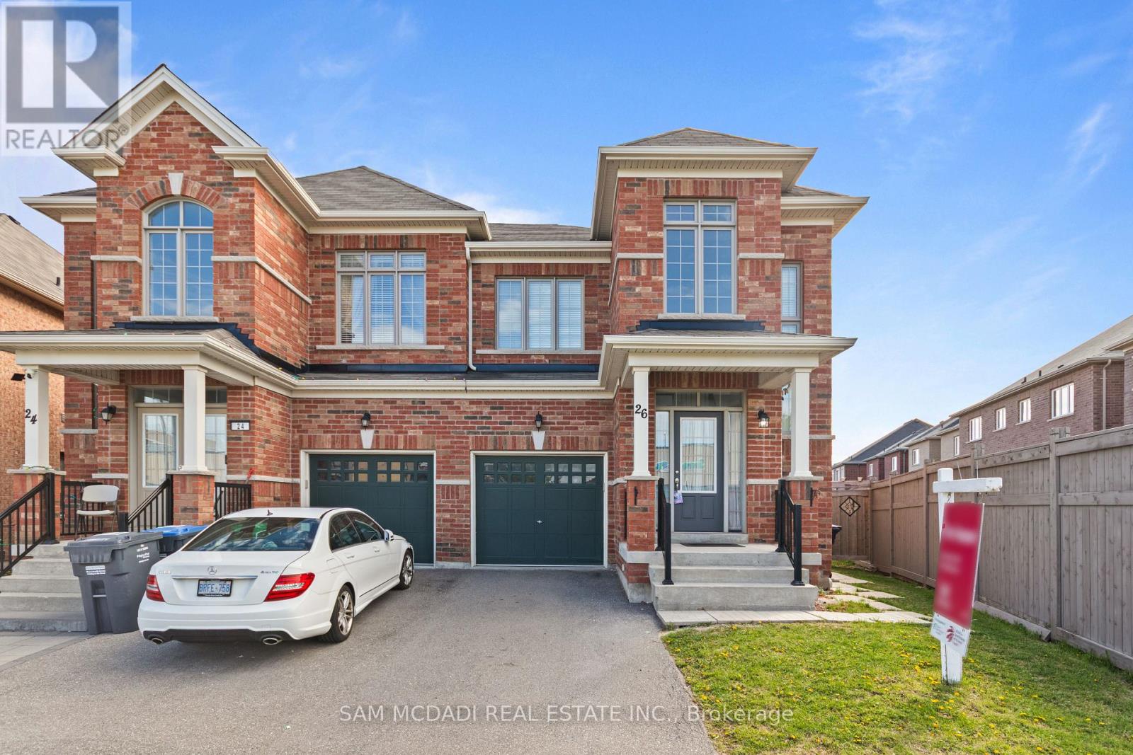 26 Montpelier Street, Brampton, Ontario  L6Y 6A6 - Photo 3 - W13629248