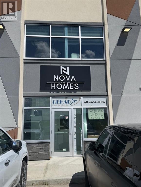2010, 4231 104 Avenue NE, calgary, Alberta