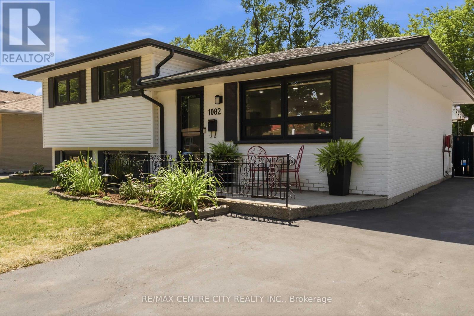 1082 Chippewa Drive, London East, Ontario  N5V 2T7 - Photo 2 - X13569978