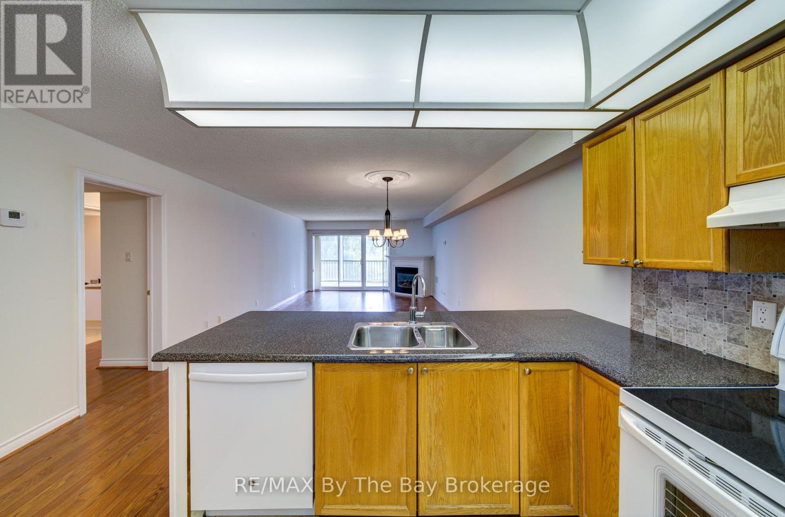 8 - 30 Mulligan Lane, Wasaga Beach, Ontario  L9Z 1C4 - Photo 13 - S13629740