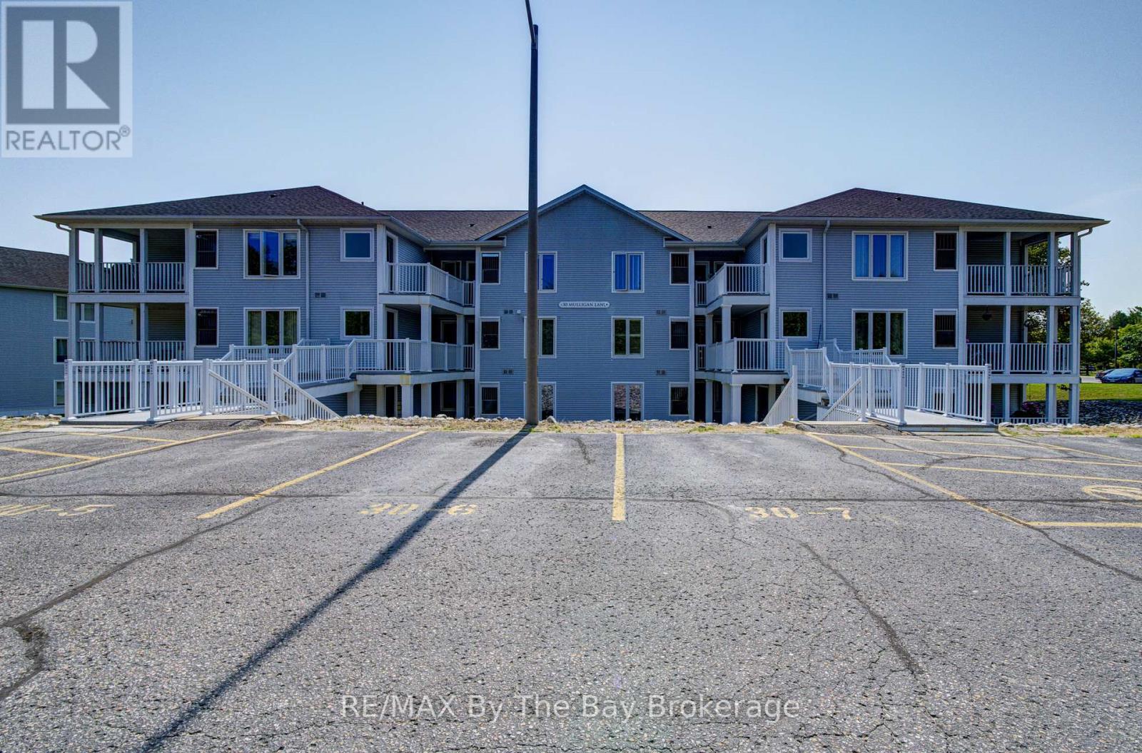 8 - 30 Mulligan Lane, Wasaga Beach, Ontario  L9Z 1C4 - Photo 2 - S13629740