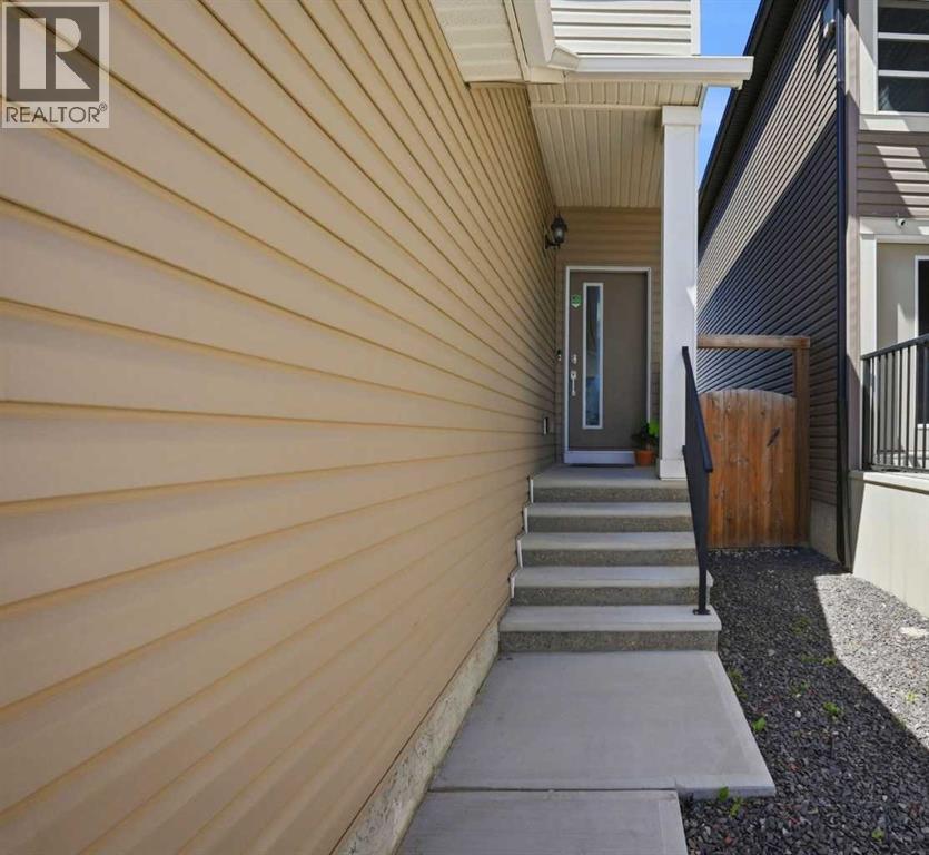 107 Savanna Way NE, Calgary, Alberta  T3J 0Y6 - Photo 3 - A2324939