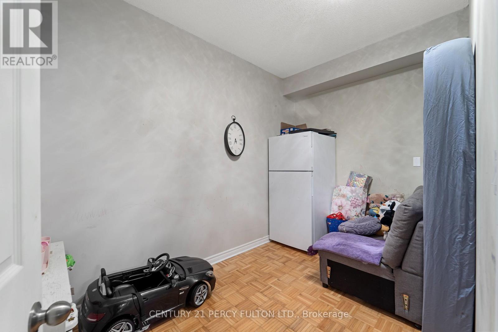 35 Weldon Street, Whitby, Ontario  L1R 2T5 - Photo 13 - E13629738