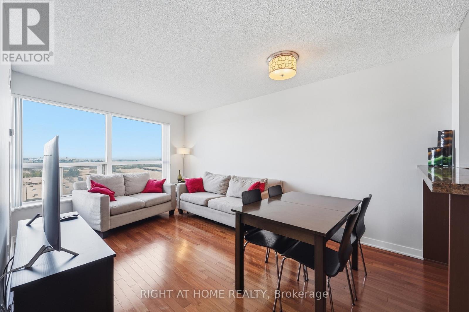 1612 - 38 Lee Centre Drive, Toronto, Ontario  M1H 3J7 - Photo 4 - E13629750