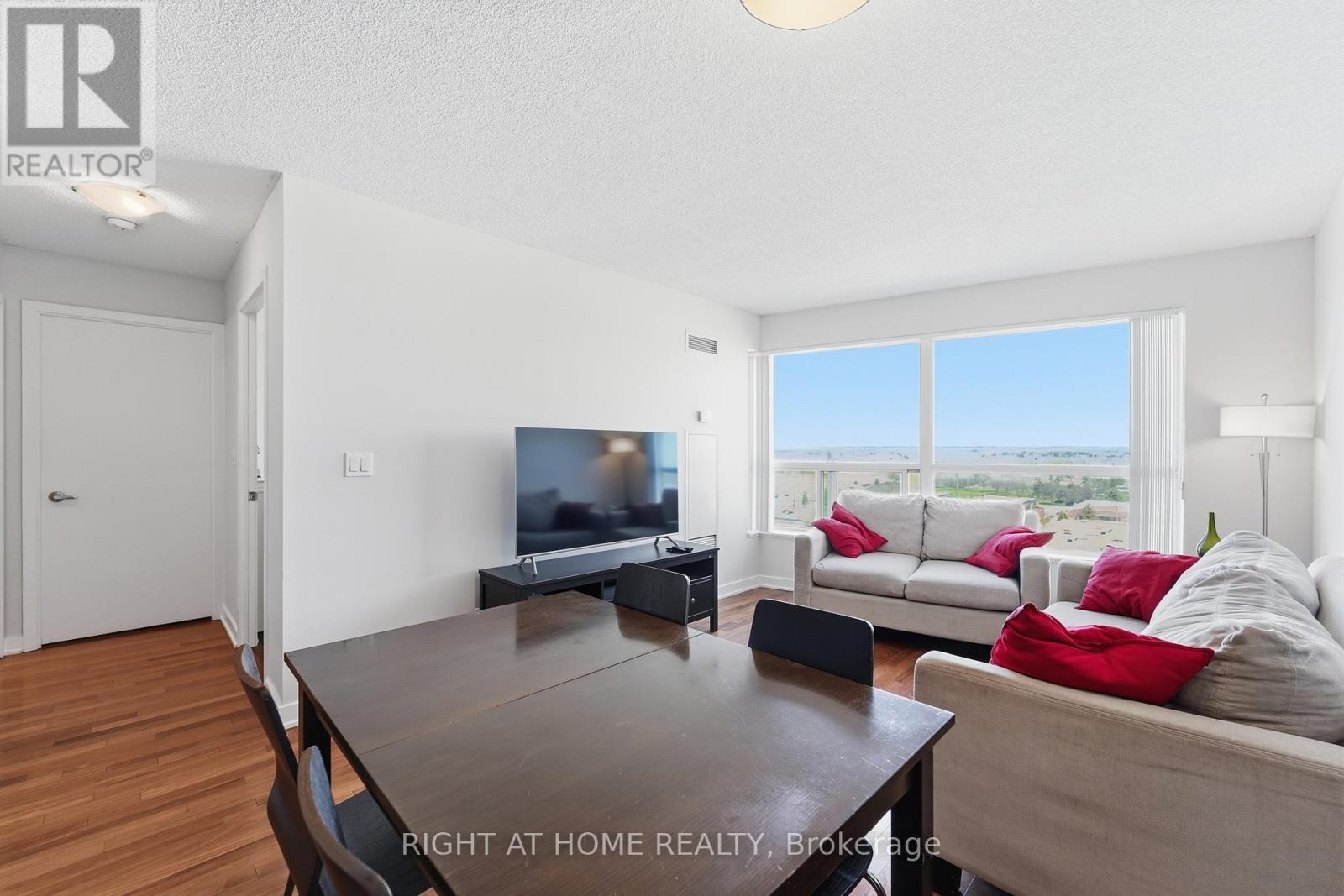 1612 - 38 Lee Centre Drive, Toronto, Ontario  M1H 3J7 - Photo 5 - E13629750