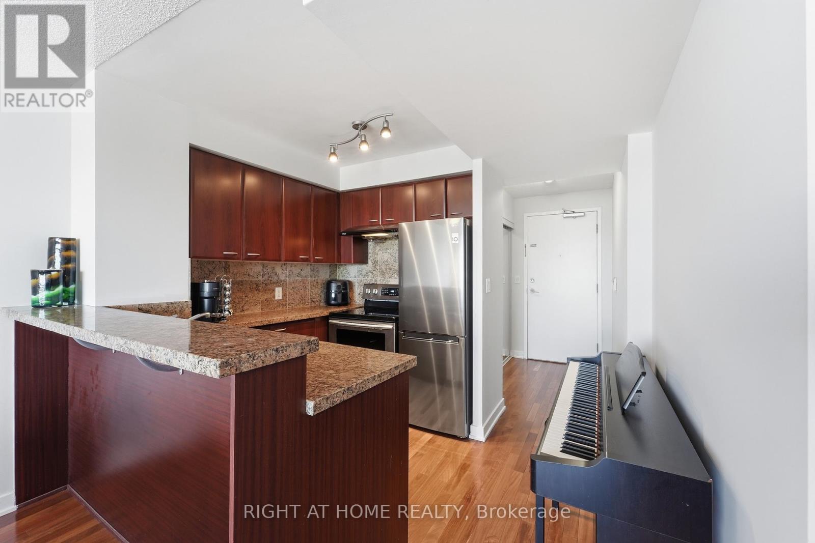 1612 - 38 Lee Centre Drive, Toronto, Ontario  M1H 3J7 - Photo 9 - E13629750
