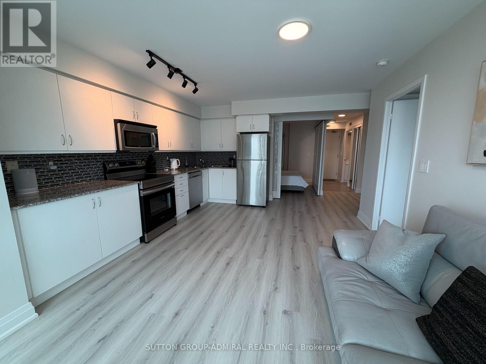 1602 - 215 Fort York Boulevard, Toronto, Ontario M5V 4A2 - Photo 4 - C13622218