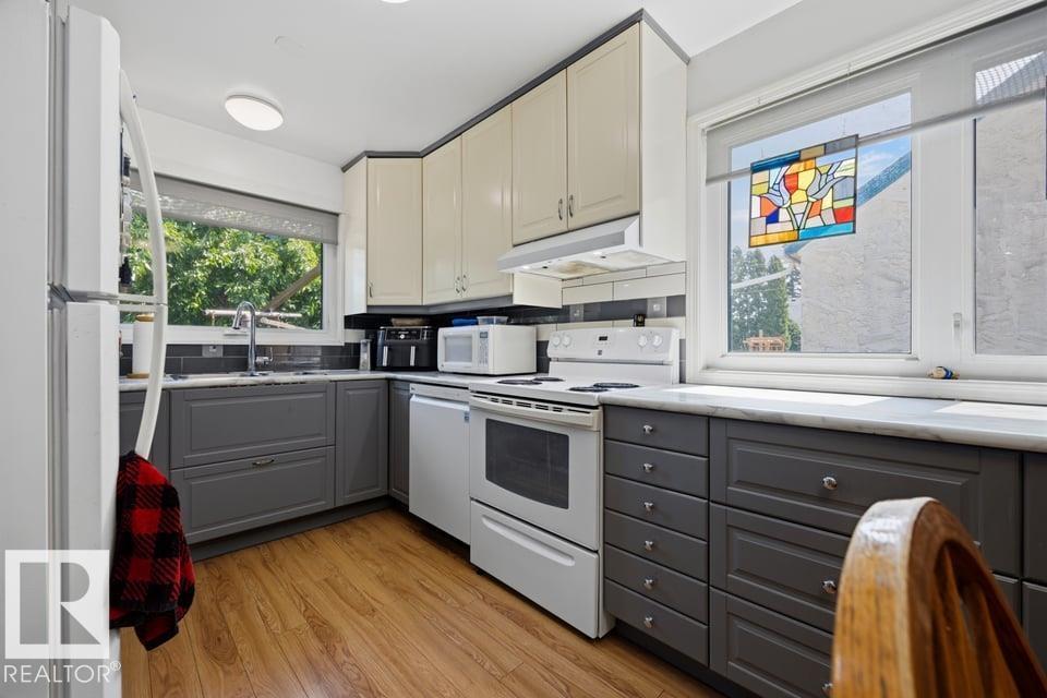 9823 151 St NW, Edmonton, Alberta  T5P 1S9 - Photo 13 - E4501825
