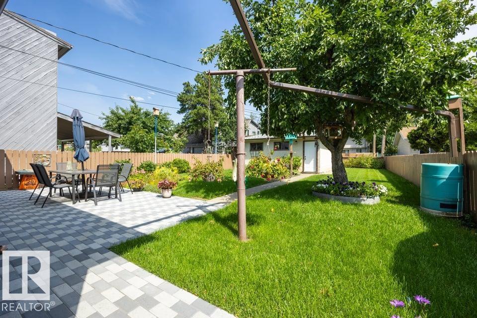 9823 151 St NW, Edmonton, Alberta  T5P 1S9 - Photo 2 - E4501825