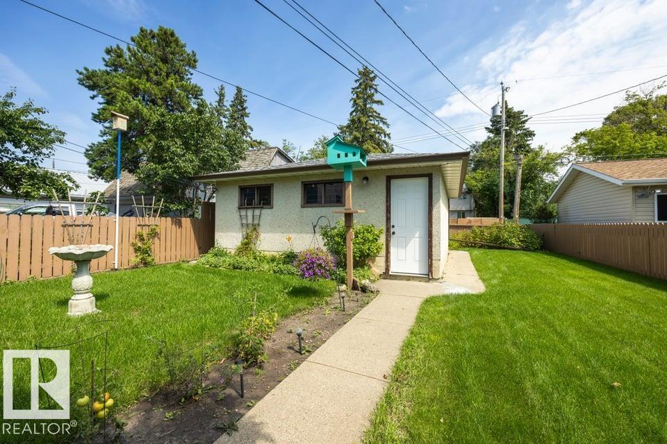 9823 151 St NW, Edmonton, Alberta  T5P 1S9 - Photo 5 - E4501825