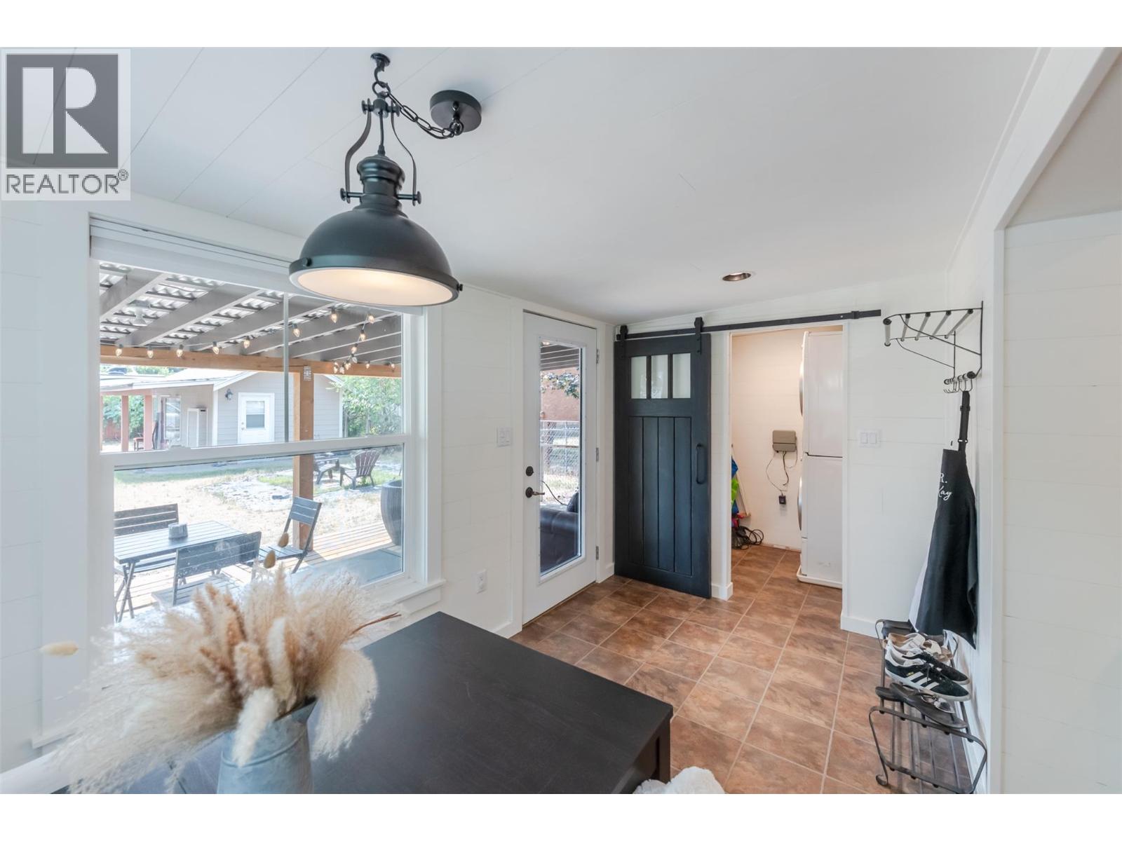 9705 Sargeant Street, Summerland, British Columbia  V0H 1Z3 - Photo 11 - 10396517