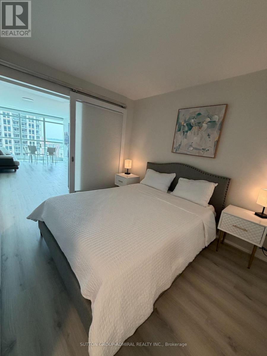 1602 - 215 Fort York Boulevard, Toronto, Ontario  M5V 4A2 - Photo 8 - C13622218