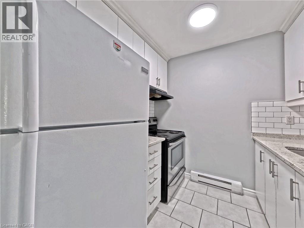 119 Cedar Street S Unit# 14, Kitchener, Ontario  N2G 3L6 - Photo 7 - 40852809