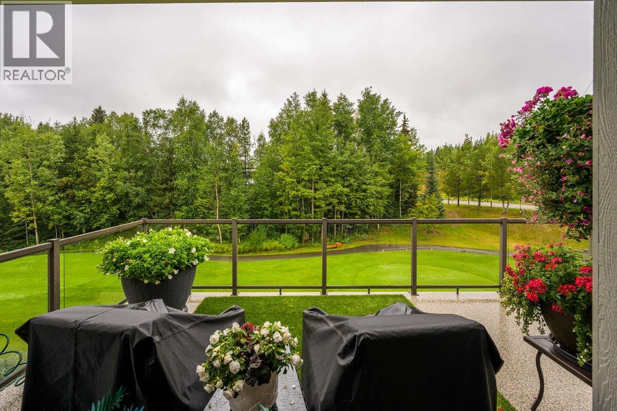 2693 Links Drive, Prince George, British Columbia  V2K 0A5 - Photo 2 - R3131558