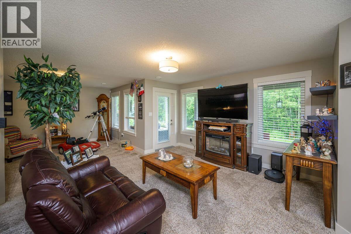 2693 Links Drive, Prince George, British Columbia  V2K 0A5 - Photo 33 - R3131558