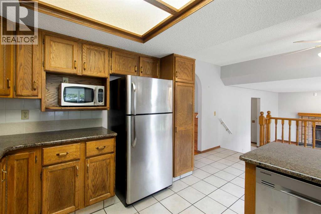 32 Del Rio Place NE, Calgary, Alberta  T1Y 6N4 - Photo 17 - A2333520