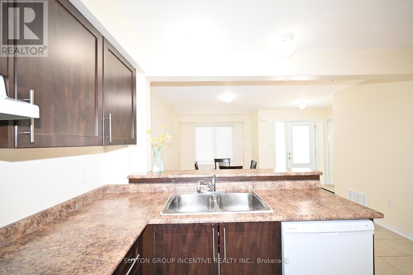 29 - 90 Sovereign's Gate, Barrie, Ontario  L4N 0Y9 - Photo 16 - S13629754
