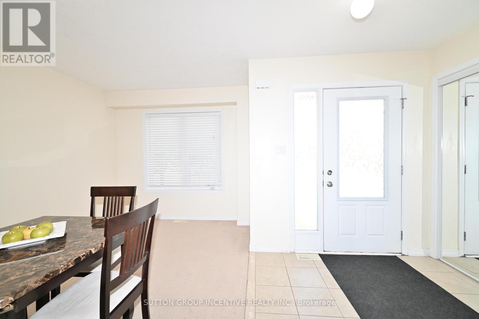 29 - 90 Sovereign's Gate, Barrie, Ontario  L4N 0Y9 - Photo 3 - S13629754