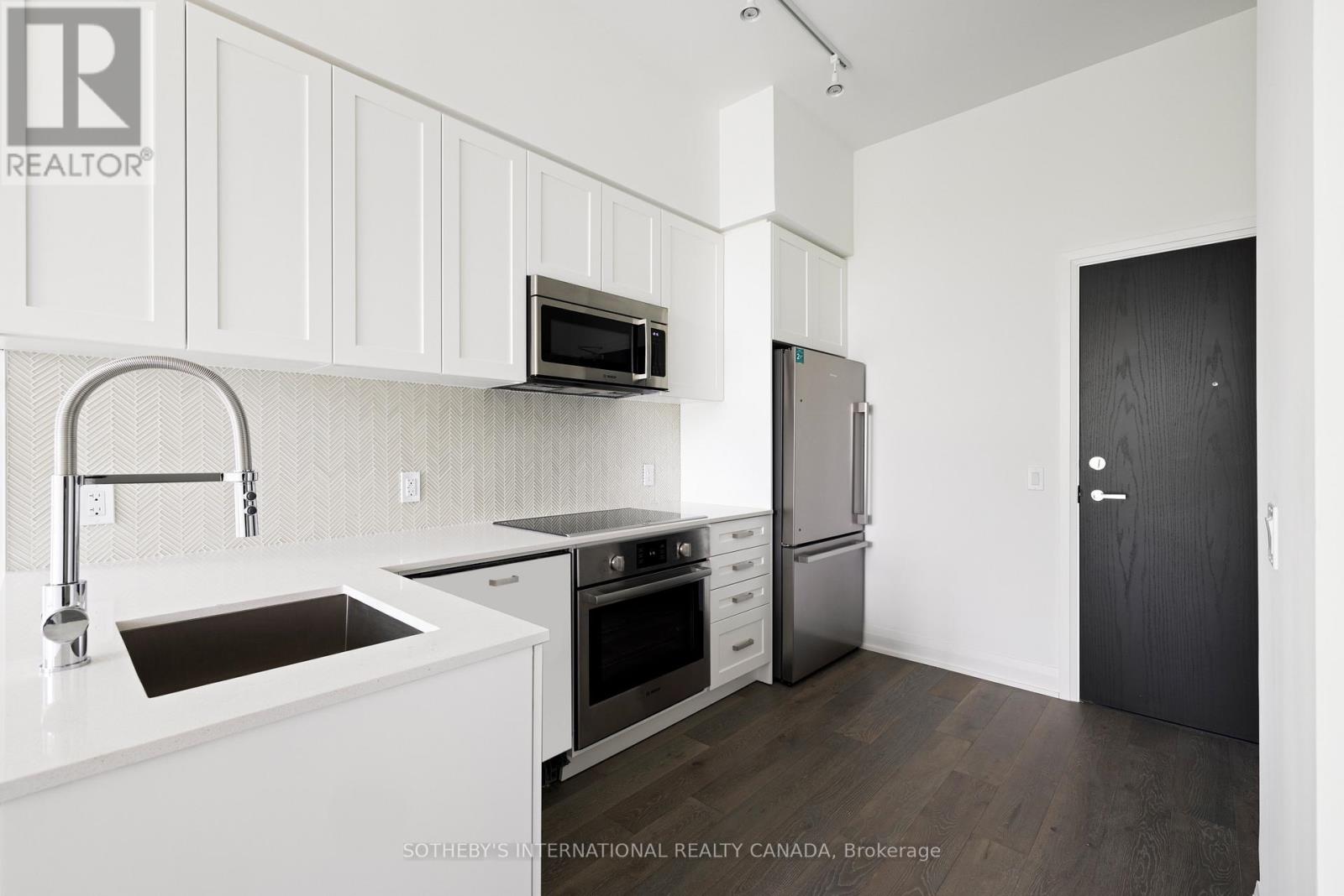 293 The Kingsway Way, Toronto, Ontario  M9A 0E8 - Photo 4 - W13629756