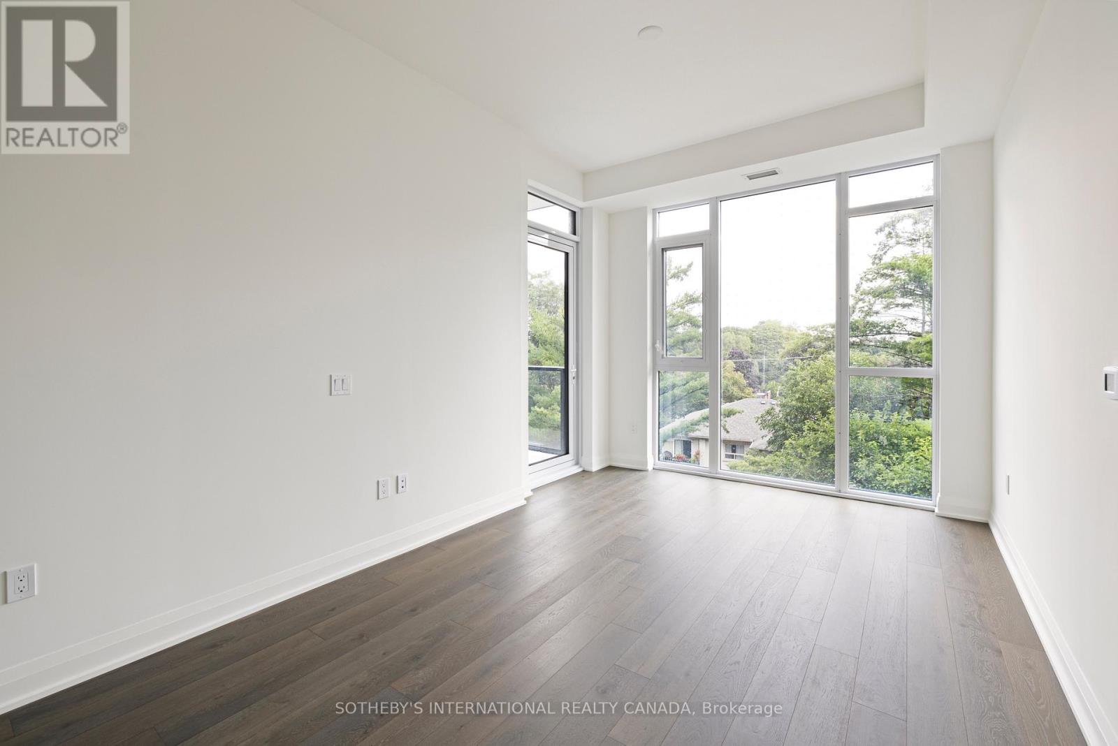 293 The Kingsway Way, Toronto, Ontario  M9A 0E8 - Photo 7 - W13629756