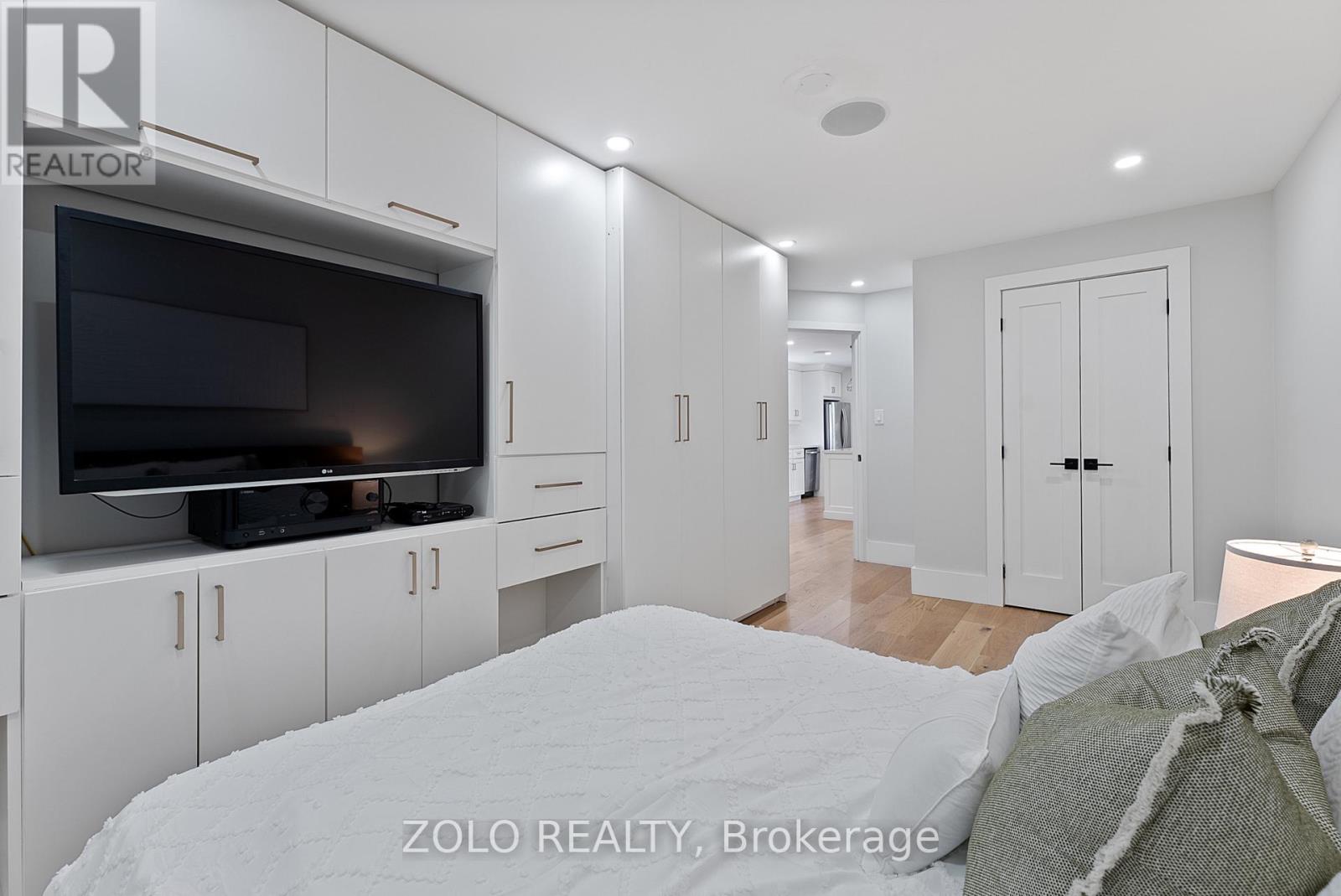 97 Ennerdale Road, Toronto, Ontario  M6E 4C7 - Photo 21 - W13629760