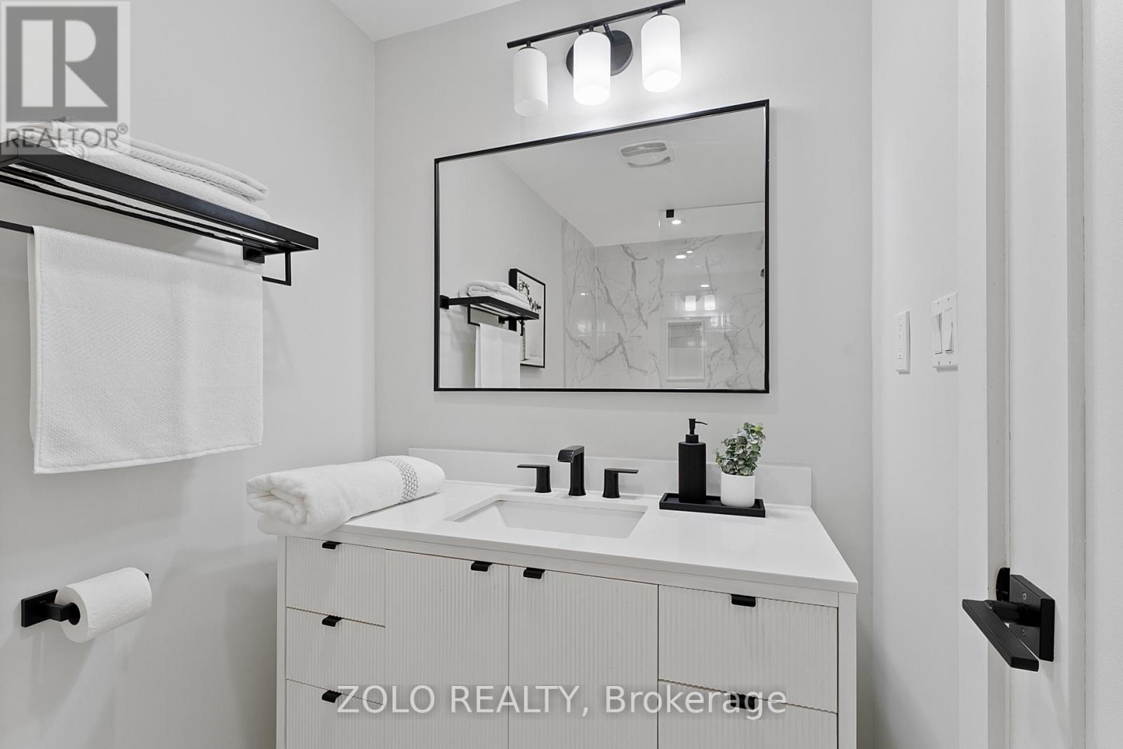 97 Ennerdale Road, Toronto, Ontario  M6E 4C7 - Photo 23 - W13629760