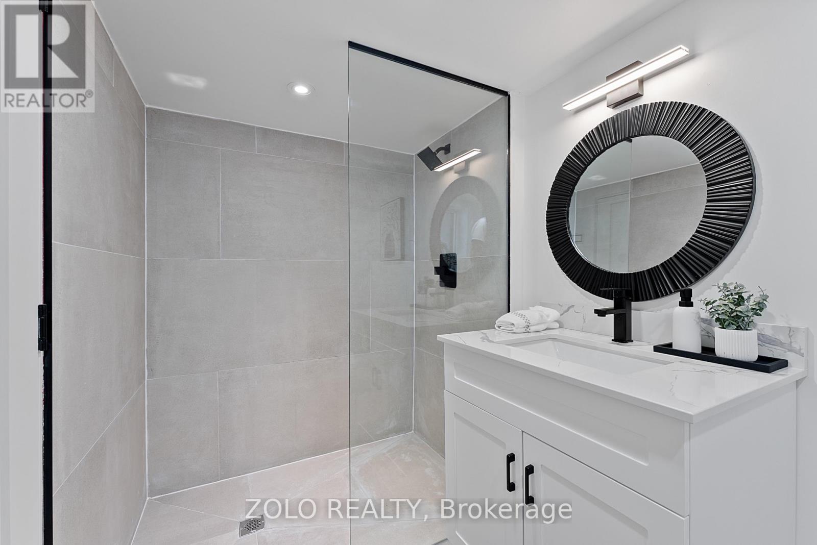 97 Ennerdale Road, Toronto, Ontario  M6E 4C7 - Photo 27 - W13629760