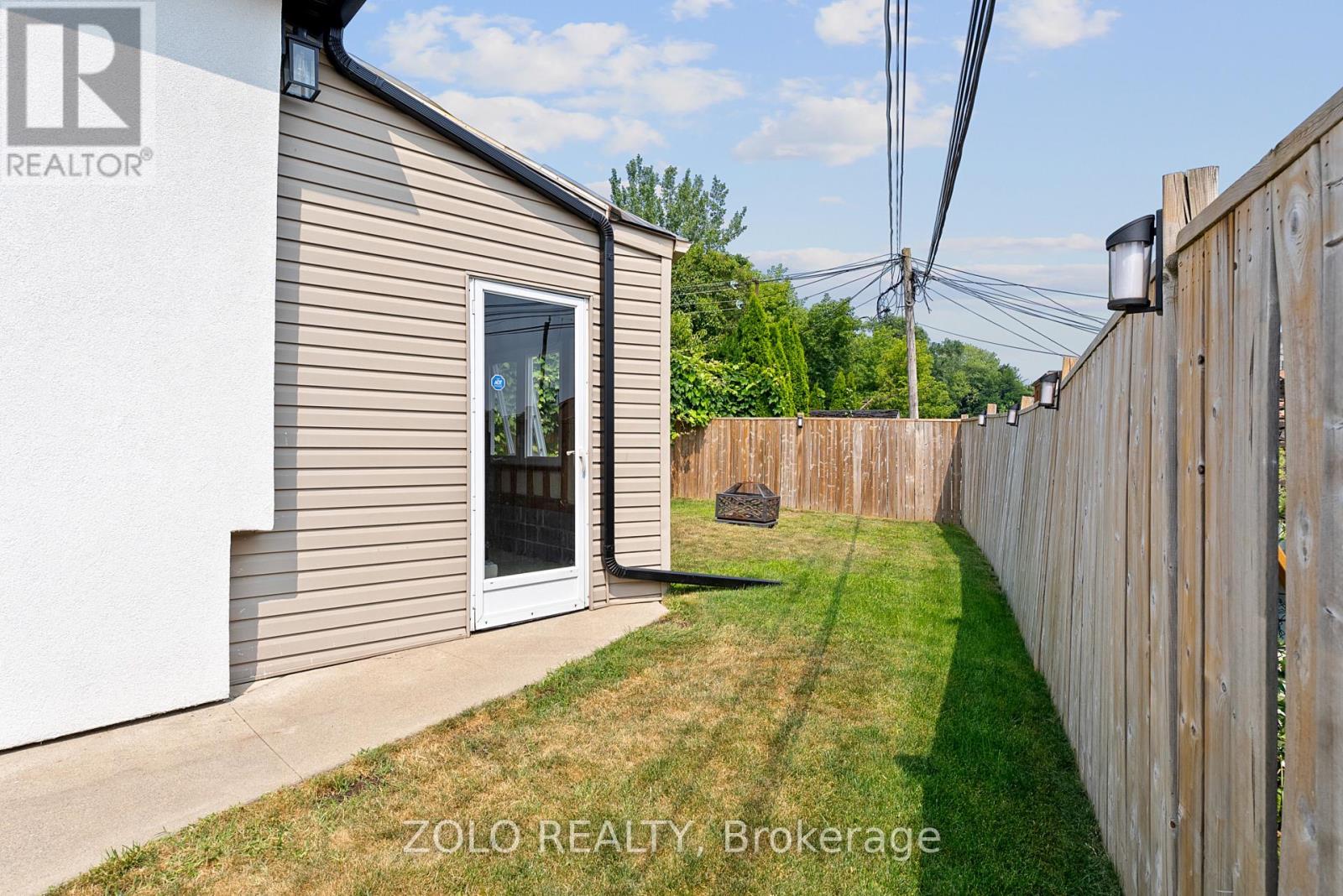 97 Ennerdale Road, Toronto, Ontario  M6E 4C7 - Photo 31 - W13629760