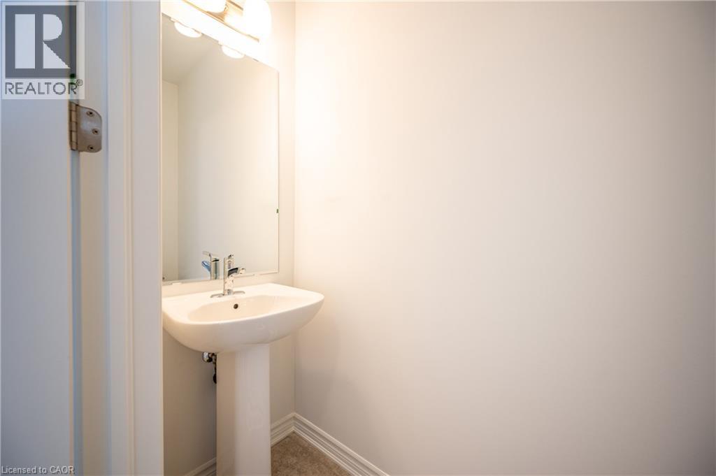319 Rosenberg Way, Kitchener, Ontario  N2E 3Y2 - Photo 5 - 40852729